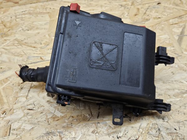 20251217_092528 Citroen Berlingo kaitsmekarp