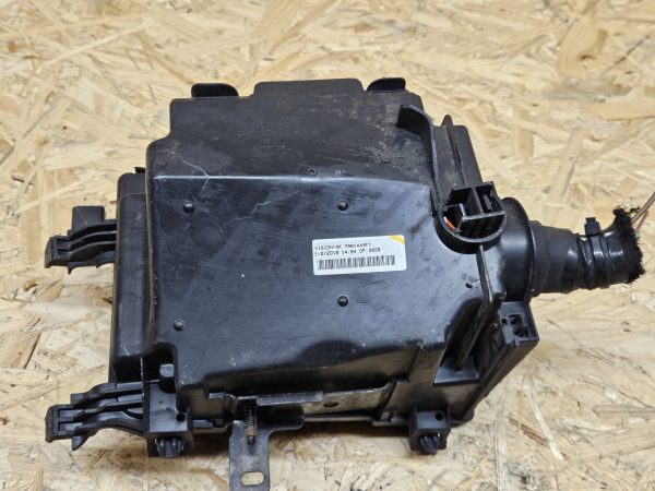 20251217_092543 Citroen Berlingo kaitsmekarp