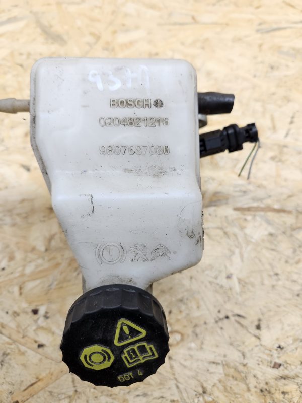 20251217_103154 Citroen pidurisilinder 9807687080