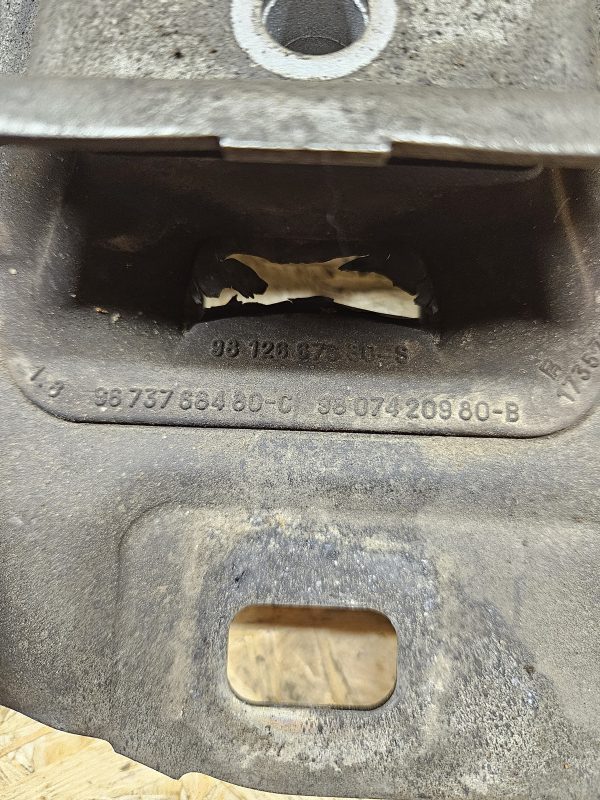 20251217_103312 Citroen käigukasti padi 9673768480