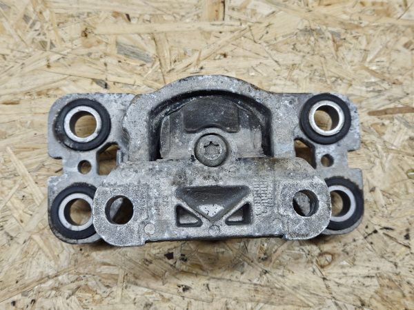 Volvo mootoripadi 8G9N7M121AA