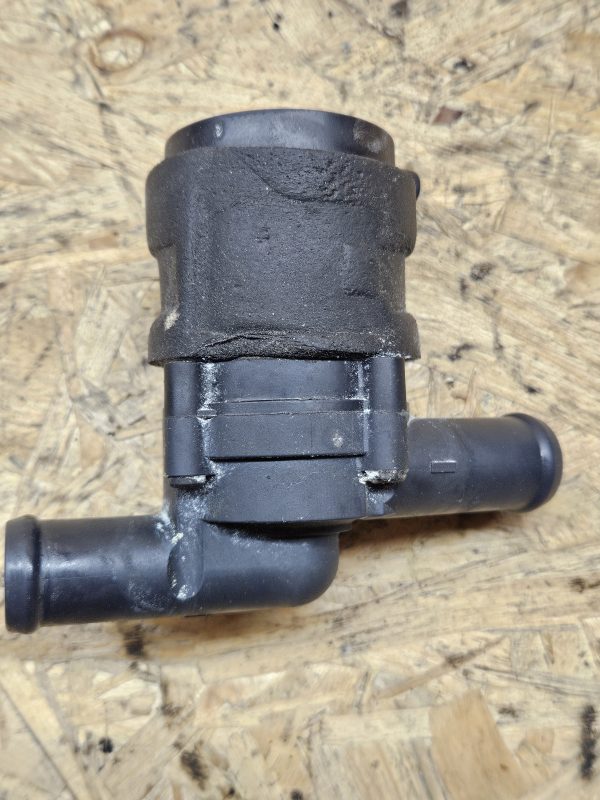 Volvo elektriline veepump 9017985A