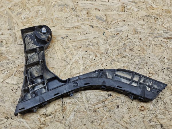 Volvo XC60 tagastange kinnitus 30764697