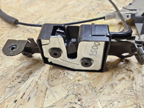 Volvo istme seljatoe lukk 9188721