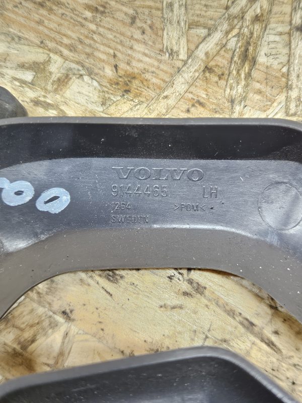 20251217_143536 Volvo kate 9144465