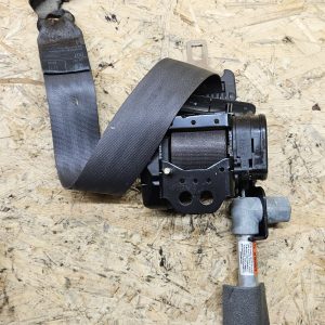 20251217_143831 Volvo tagumine turvavöö 570521100L