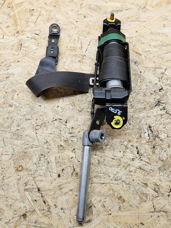 20251217_144037 Volvo turvavöö 570654100G