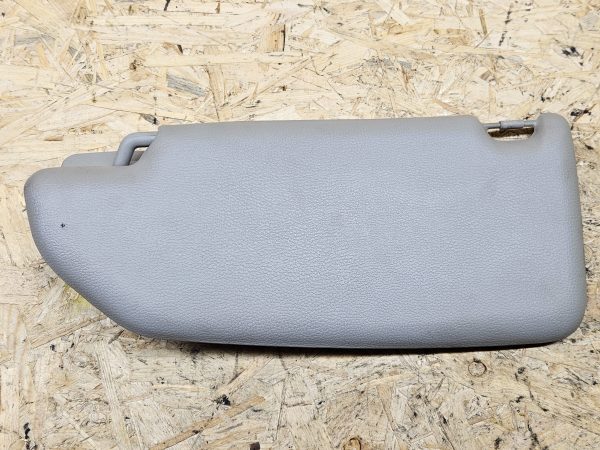 Volvo S60 päikesesirm parem