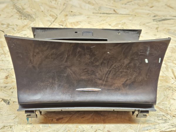 Mercedes-Benz tuhatoos A2118101330