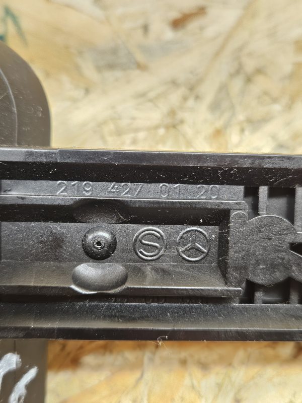 20251217_153722 Mercedes-Benz käsipiduri hoob 2194270120