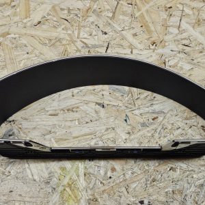 Mercedes-Benz näidikute ümbris A2196890239