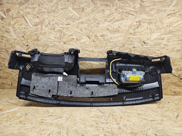 Toyota Avensis armatuurlaud