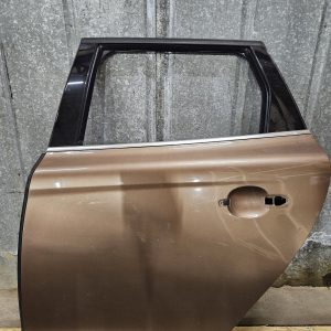 Volvo XC60 tagumine uks vasak