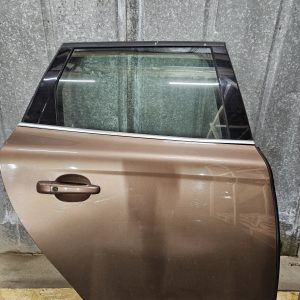Volvo XC60 tagumine uks parem