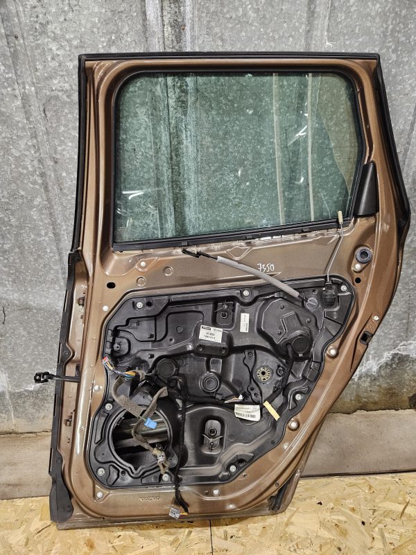 Volvo XC60 tagumine uks parem