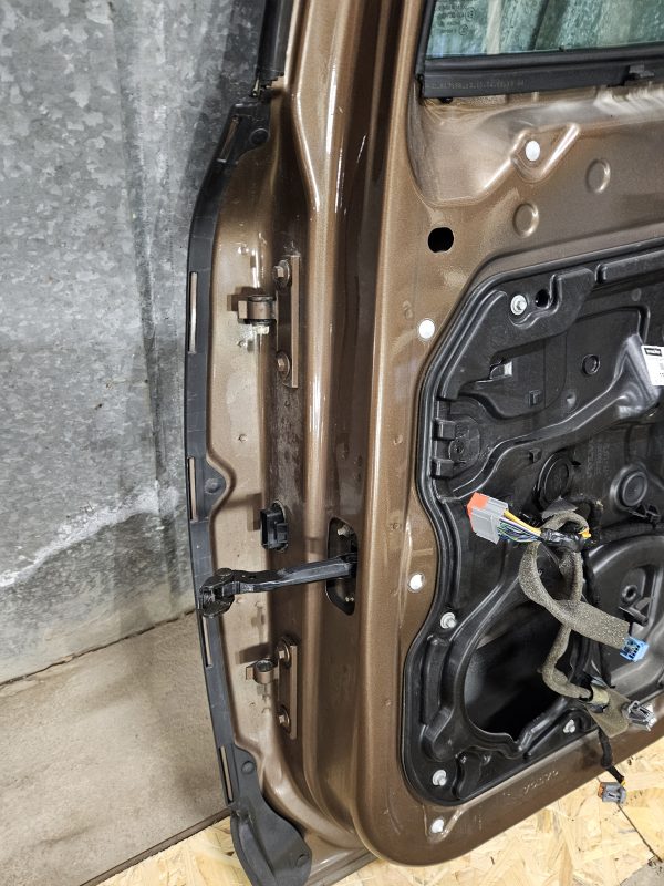 Volvo XC60 tagumine uks parem