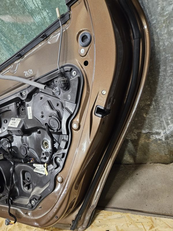 Volvo XC60 tagumine uks parem