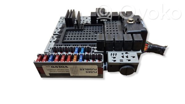rrr-part-10-70b94981821cc89451505c1b3ec7877a-1 Volvo S60 Fuse box set