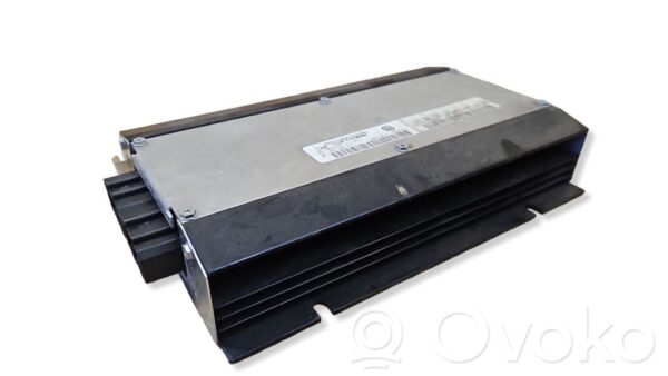 Volkswagen Touareg I Sound amplifier