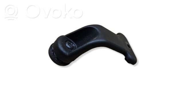 rrr-part-104-d5cf15c5a8d61d5c213cf9b91a52c18b-1 Citroen Berlingo Rear door window winding handle