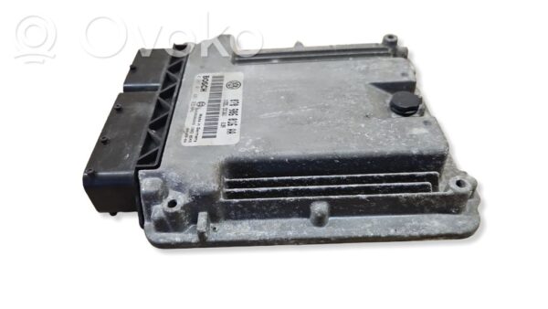 Volkswagen Touareg I Mootori aju ECU