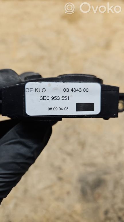 rrr-part-1048-d159e9a8d1bbd2e9358deeae541837a3 Volkswagen Touareg I Steering wheel adjustment switch