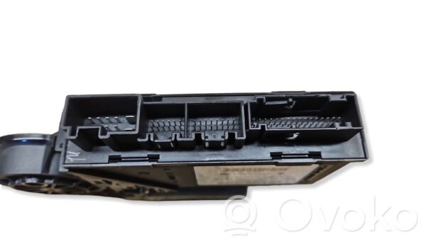 rrr-part-1052-3cfd216263caa191e3327f690283bf6e Volkswagen Touareg I Esiukse aknatõstuki mootor