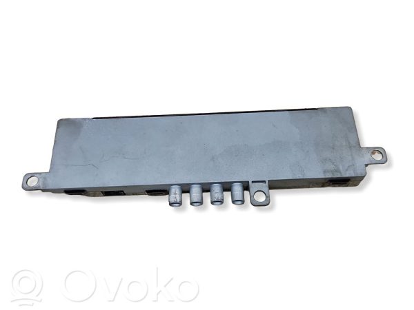Audi A6 S6 C6 4F Antenni võimendi