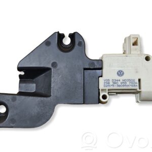 rrr-part-1067-12fe117ec7db51011e7bf61deb70eea3 Audi A6 S6 C6 4F Kindalaeka lukk