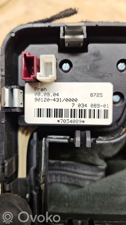 rrr-part-1088-162ff2eddab1c0eeecb65564d9a21e52 BMW 5 E60 E61 Käigukangi ümbruse plastik