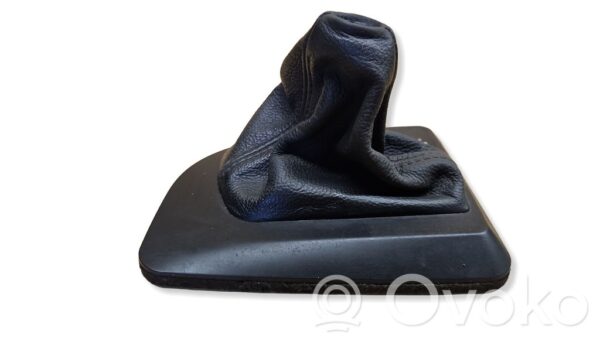 rrr-part-1088-c7ad445c2cbe6b375dff5d228de6b934 BMW 5 E60 E61 Käigukangi ümbruse plastik