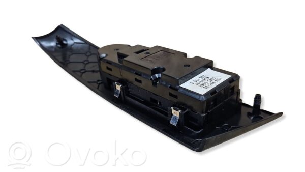 rrr-part-1098-d1e545544ba7e740a4ae22258314cb84 BMW 5 E60 E61 Electric window control switch