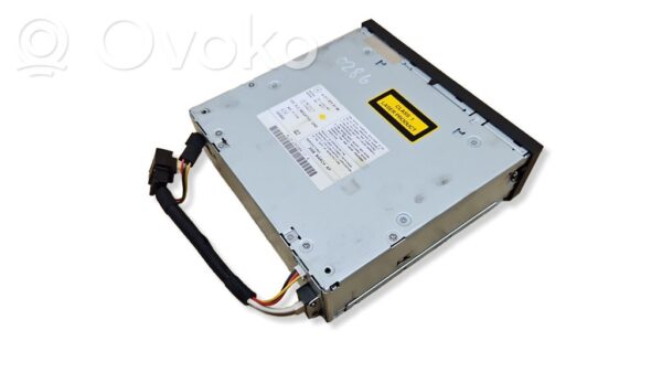 Mercedes-Benz CLS C219 CD/DVD changer