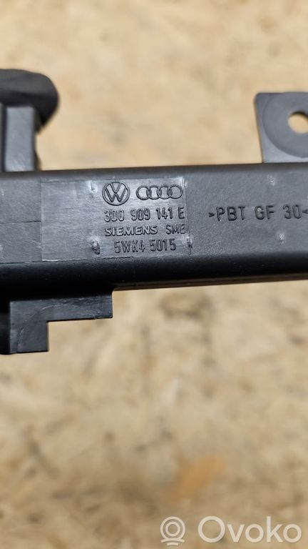 rrr-part-1130-4ce85806be9a0066166e81cccd22a07b Volkswagen Touareg I Interior comfort aerial antenna