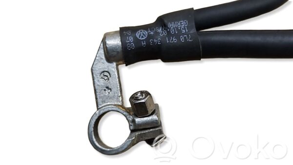 Volkswagen Touareg I Positive cable (battery)