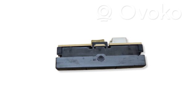 Volkswagen Touareg I Rear seat light