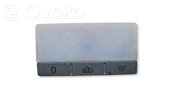 Volkswagen Touareg I Rear seat light