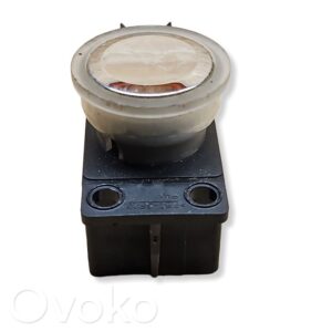 rrr-part-1153-55336880814ad3b57f8f917e7c97c303 Volkswagen Touareg I Start/stop lüliti