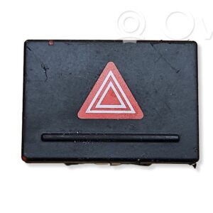 Volkswagen Touareg I Hazard light switch