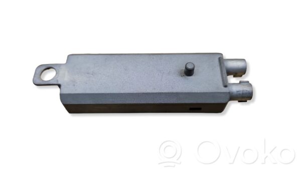 Audi A6 S6 C6 4F Antenni võimendi