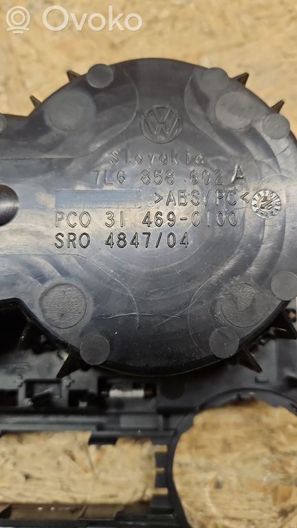 rrr-part-1183-43fa9630aa8a578fe9f7ae0338bf71fa Volkswagen Touareg I Center console