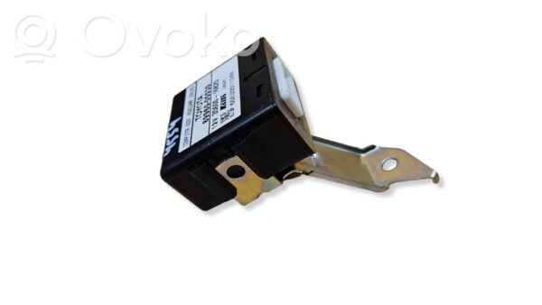 rrr-part-12-ca0d7cb43094dc9994c96b5c7bf29316-1 Toyota Avensis T250 Light module LCM