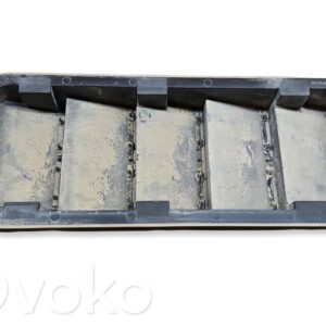 rrr-part-121-057ca7ff32721272def0fe9599e6a312-1 Volvo XC60 Quarter panel pressure vent