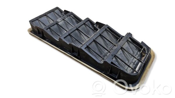 rrr-part-121-c5336162fb670853107103e9f44bc174 Volvo XC60 Quarter panel pressure vent