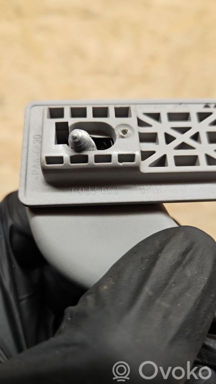 BMW 5 E60 E61 Rear interior roof grab handle