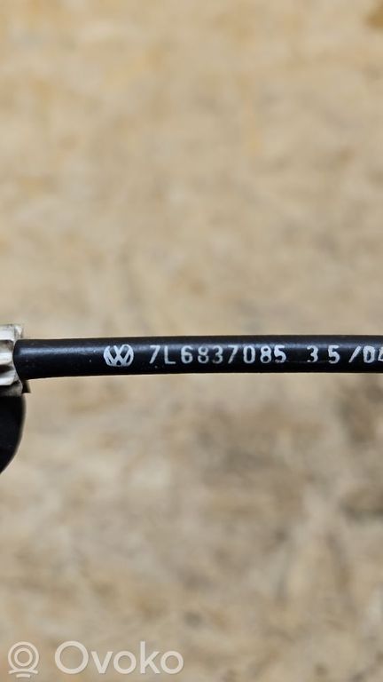 rrr-part-1250-7cf194709fa154bbcba8572399a8a38b Volkswagen Touareg I Front door cable line