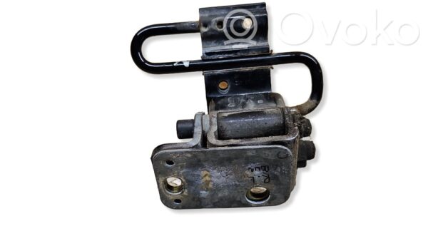 Audi A6 S6 C6 4F Rear door lower hinge