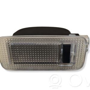 rrr-part-1319-8424a82cc096f65df50a5312afd0fe13 Toyota Avensis T250 Muu salongivalgustus