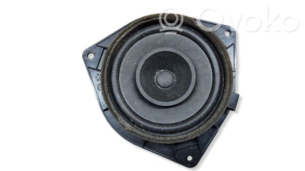 rrr-part-1351-536d80155436be30765459931817f008 Toyota Avensis T250 Rear door speaker