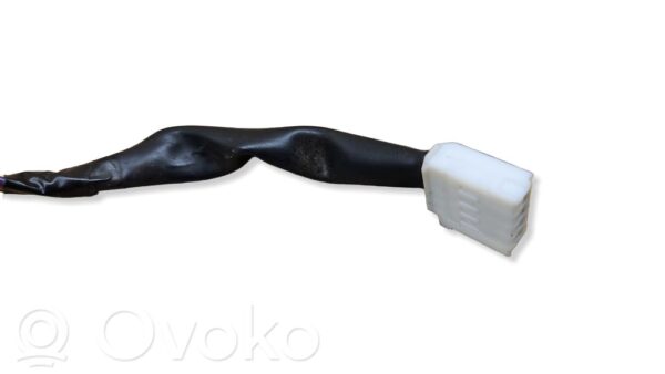 rrr-part-1352-e26902ee1a81ab9c20d3dbc5b0a6a47b Toyota Avensis T250 Front door wiring loom